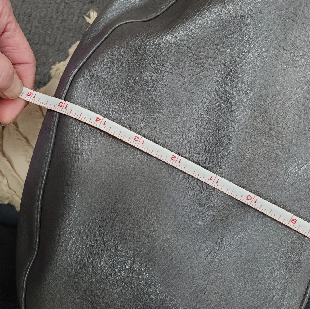 Call it Spring foldover tote/crossbody/shoulder - Picture 16 of 16